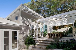 Hardys Bay – Luxury Home by Rustic Touch